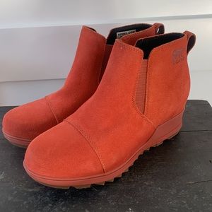 SOREL Evie Suede Waterproof Booties in Warp Red * New With Tags